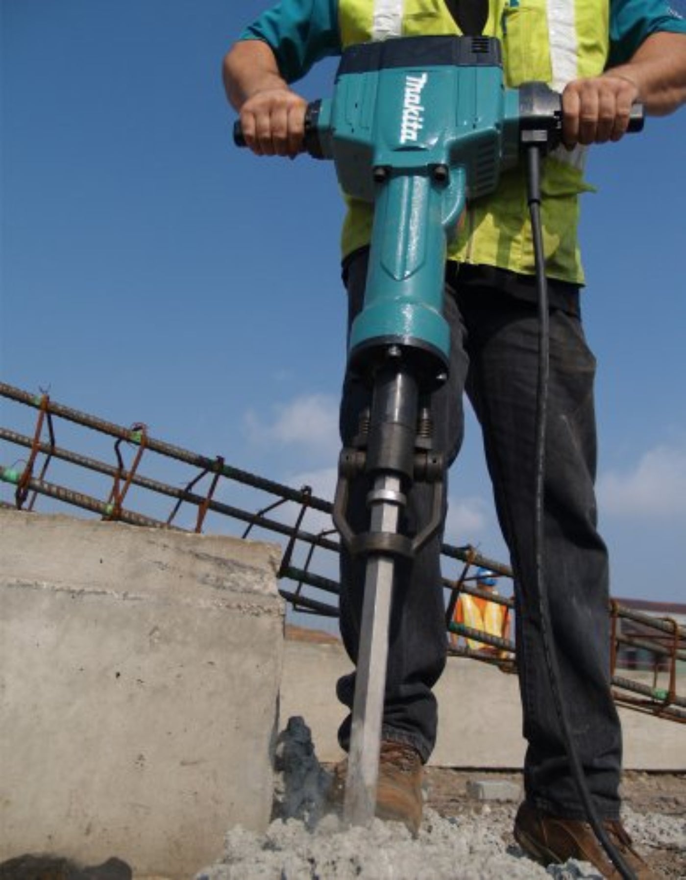 Makita HM1810X3 70 Lb. Breaker Hammer