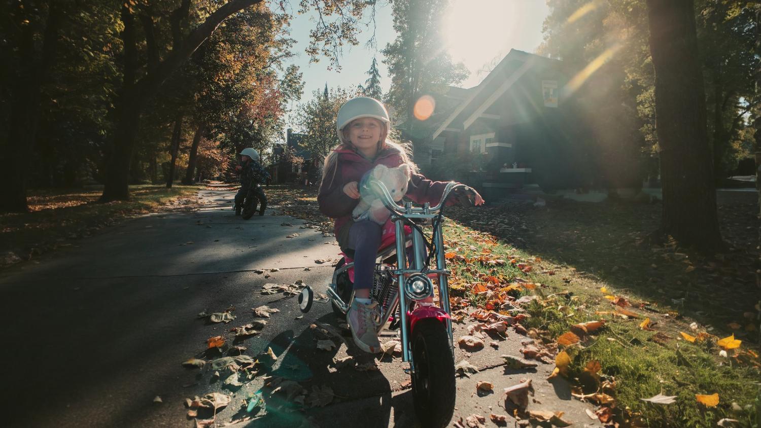 Hyper Gogo Cruiser 12+ Electric Kids Motorcycle, App Control, Bluetooth, 160W, 10 MPH - EL-MB03C-ORANGE