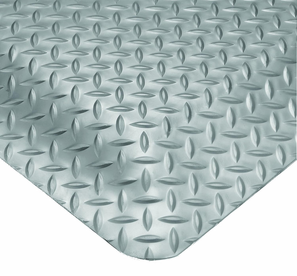 Wearwell Diamond-Plate SpongeCote UltraSoft Mat, 3' Width x 10' Length x 15/16" Thickness, Gray - 414.1516x3x10GY