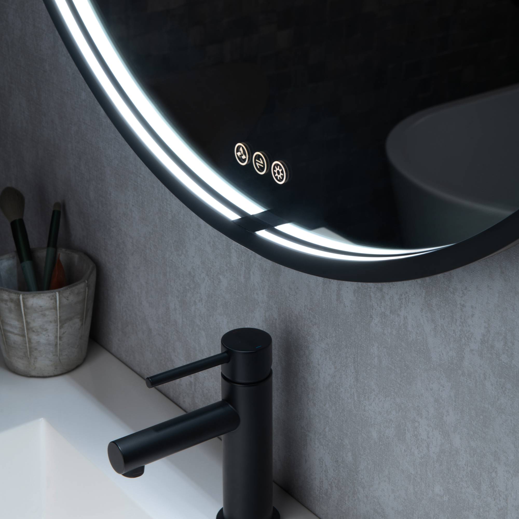 Blossom Oskar 32 Inch Round LED Mirror - LED M7 R32 MB