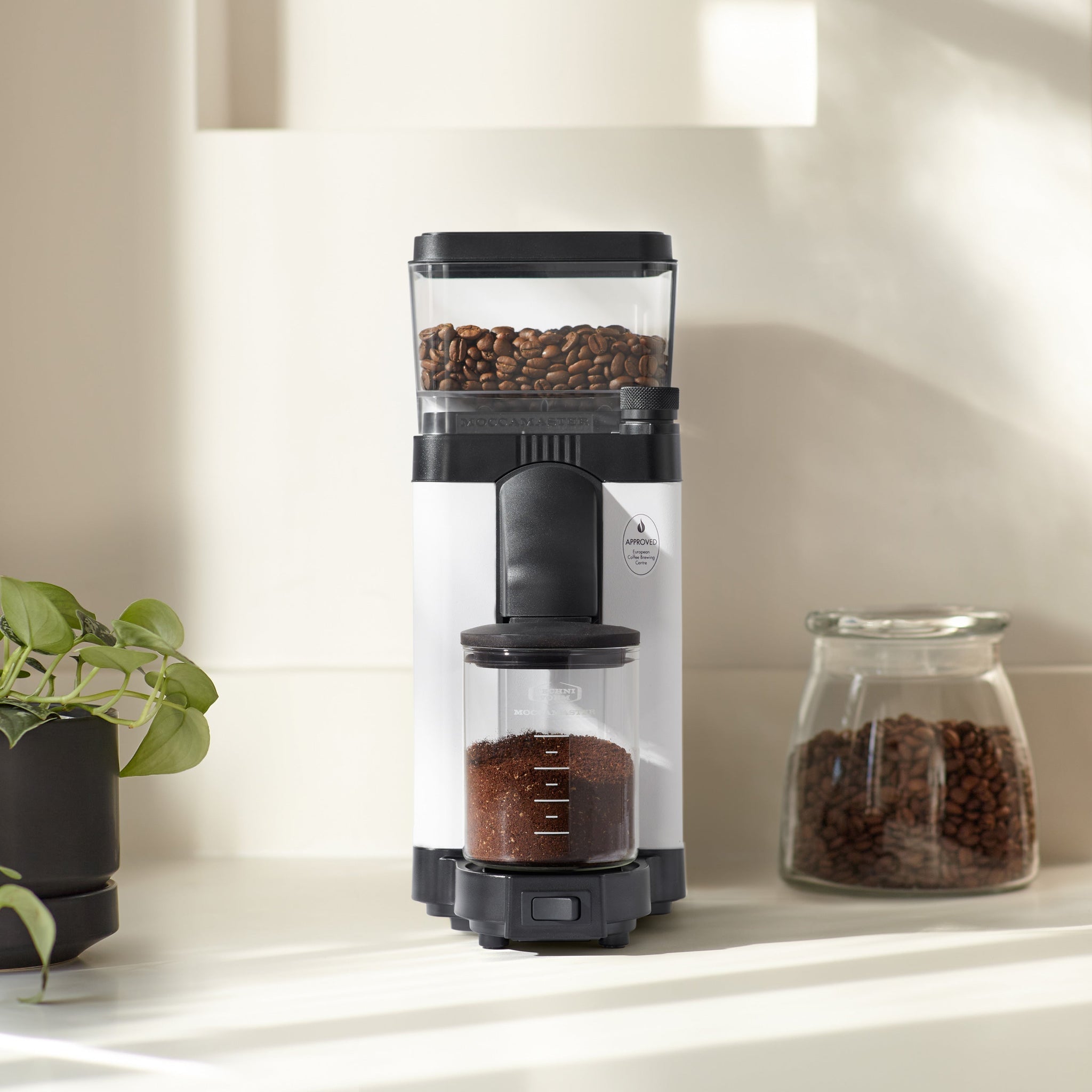 Moccamaster KM5 Burr Grinder in Matte White - 49522