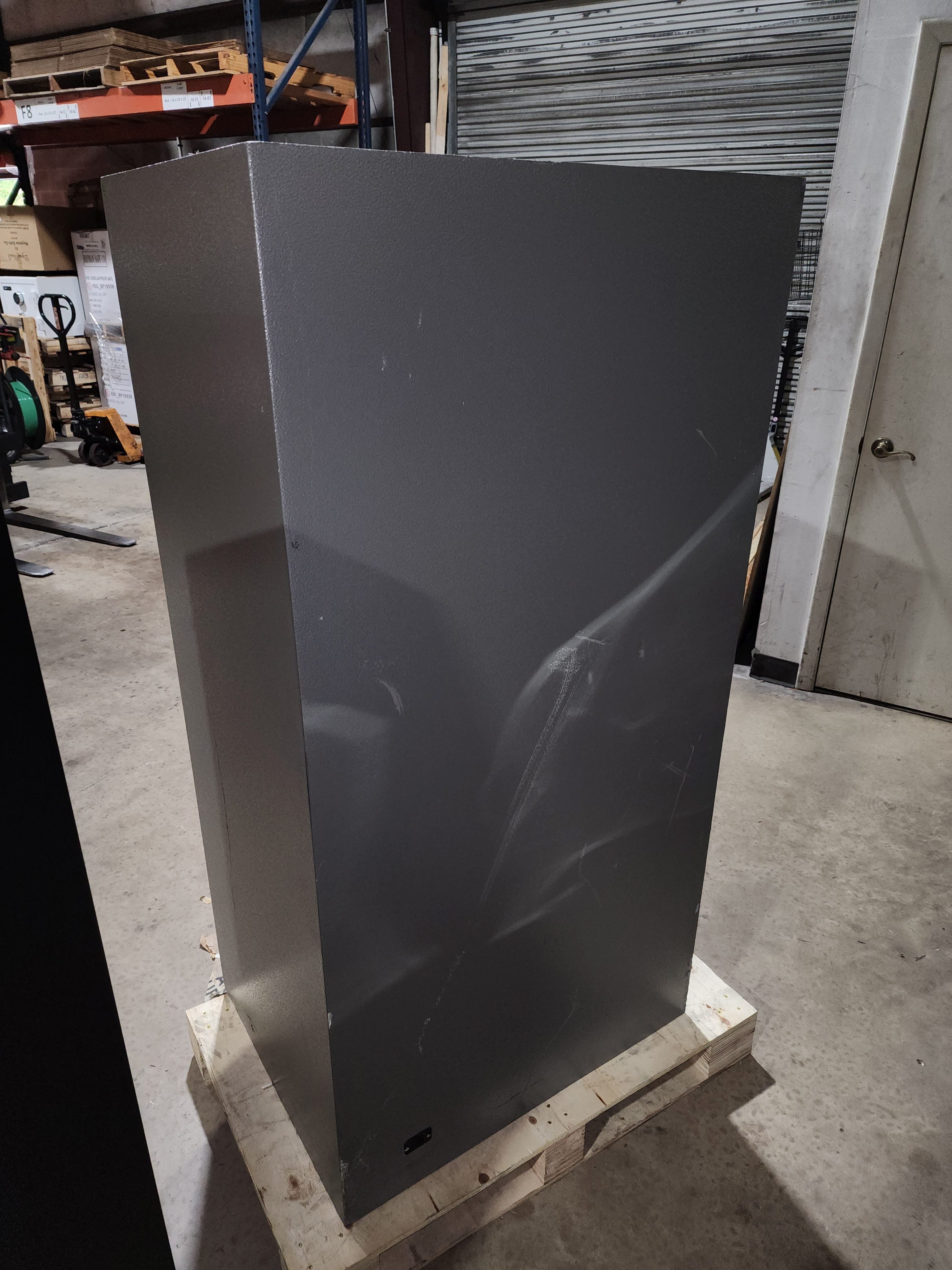Hayman  Rockies Gun Safe Blemished - RK-5930