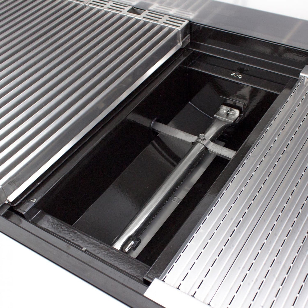 Saber Grills: Stainless Series 3-Burner Built-In Grill (NG) - R50SB0417