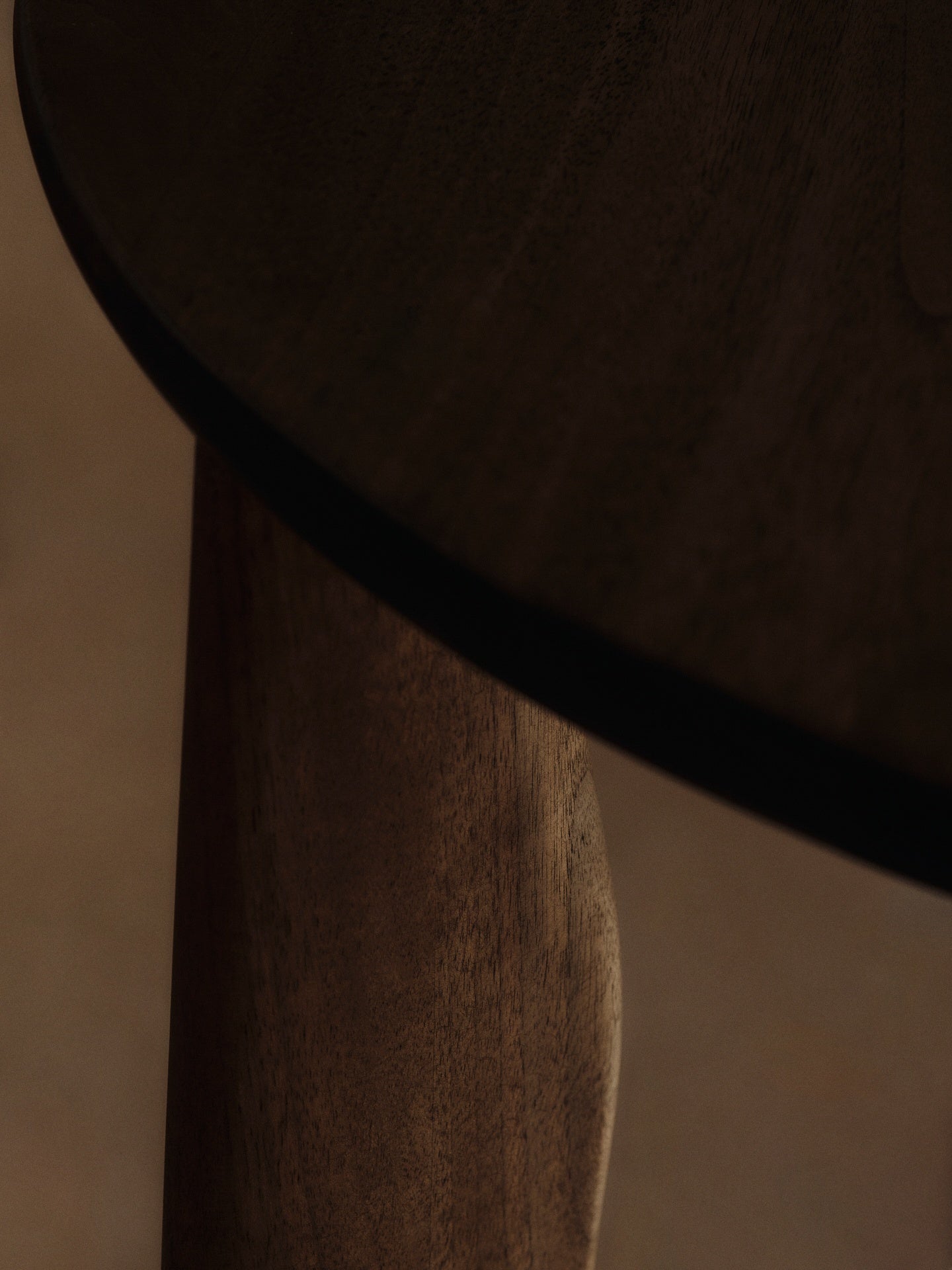 Feve Table