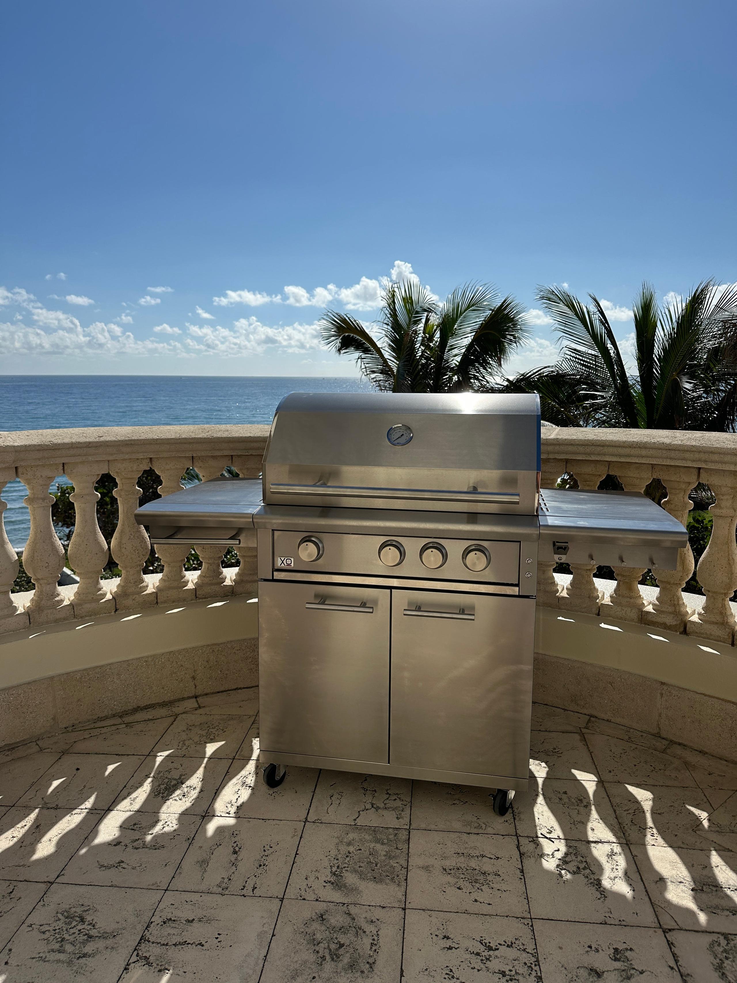 XO APPLIANCE XOGRILL32XLTL 32" 3 burner XO Performance XLT Grill LP in Stainless Steel - XOGRILL32XLTL