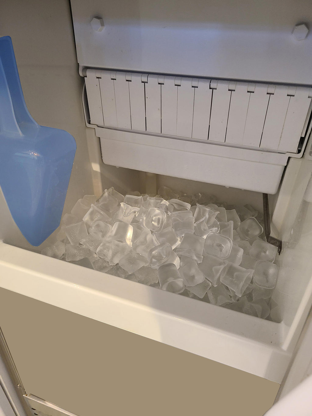 XO APPLIANCE XOUIM1565SP 15" Clear Gourmet Ice Maker Fingerprint Resistant in Stainless Steel w Pump in Stainless Steel - XOUIM1565SP