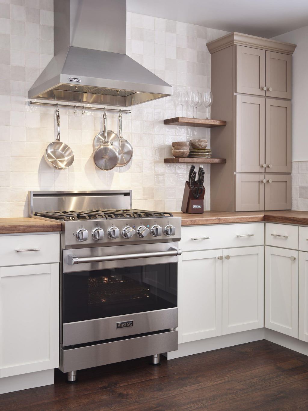 VIKING 30" Self-Cleaning Dual Fuel Range Viking 3 Series Gray - RVDR33025BSQ