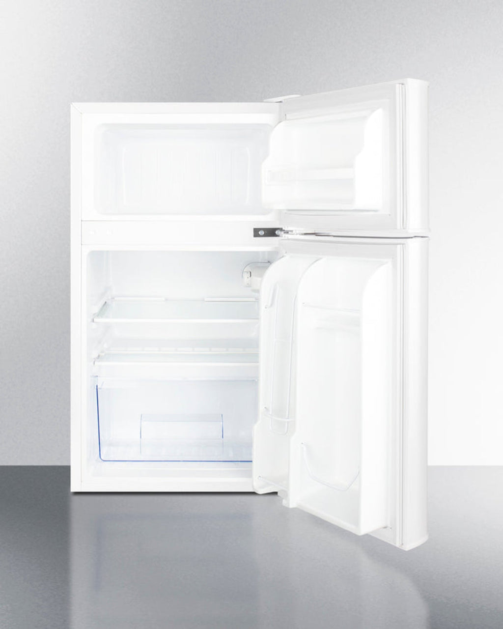 MomCube - 19" Wide Refrigerator-Freezer - CP34WMC