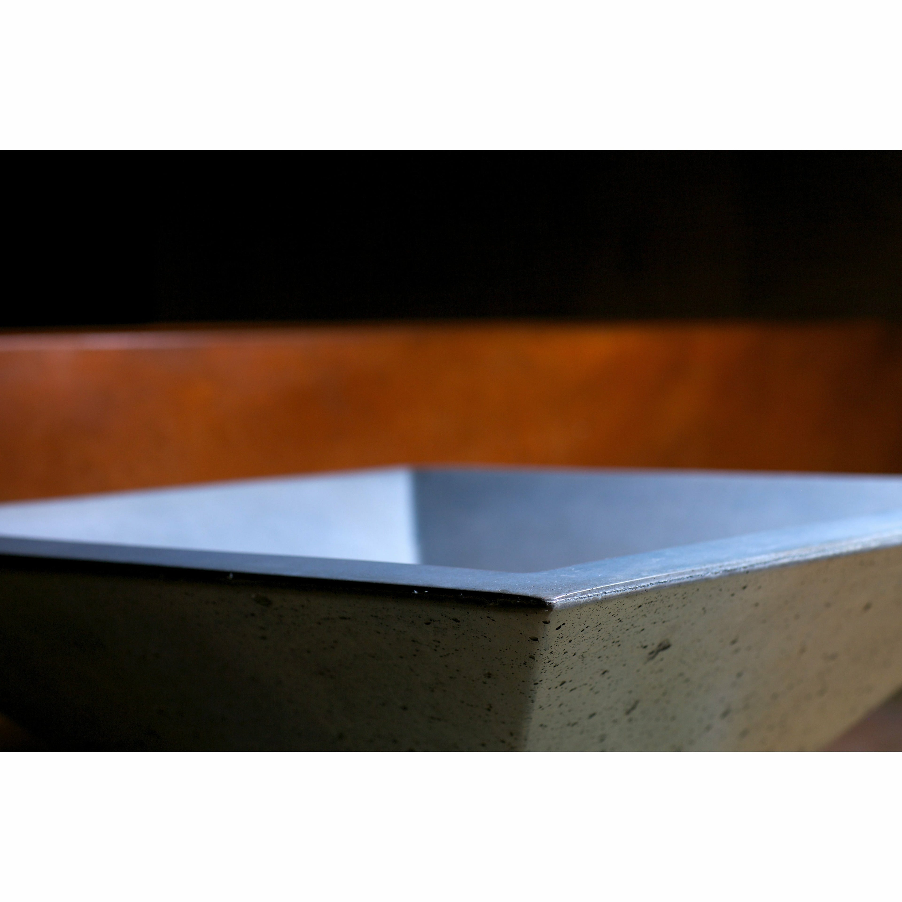 square-planter-small-corner