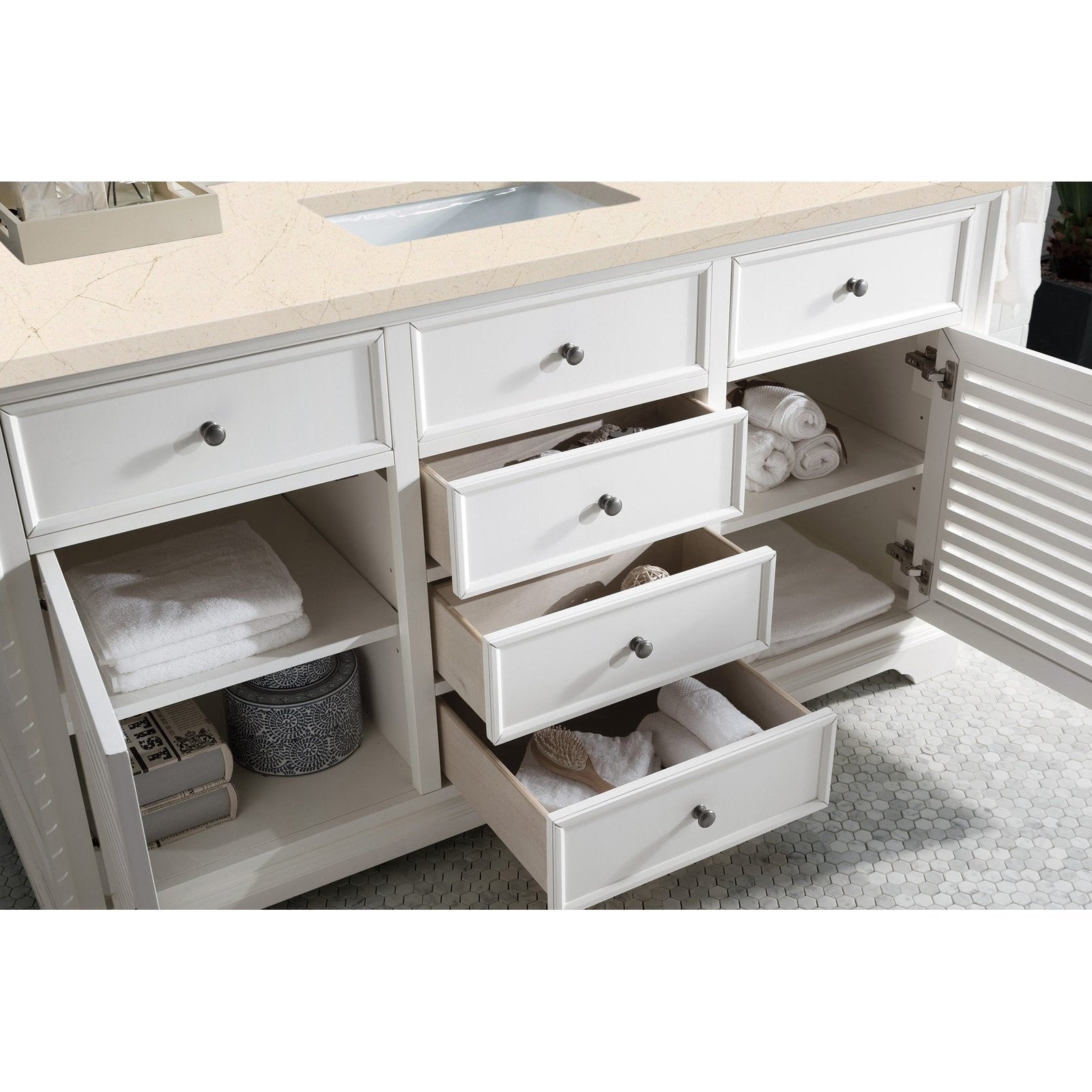 James Martin Vanities Savannah 60" Bright White Single Vanity - 238-104-V60S-BW-3AF